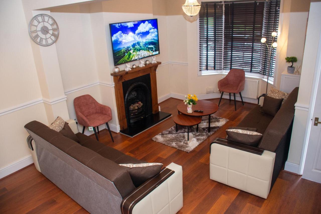 Royale Green View House- Free Parking, Wifi, Perfect For Contractors And Holiday Нортхемптон Экстерьер фото