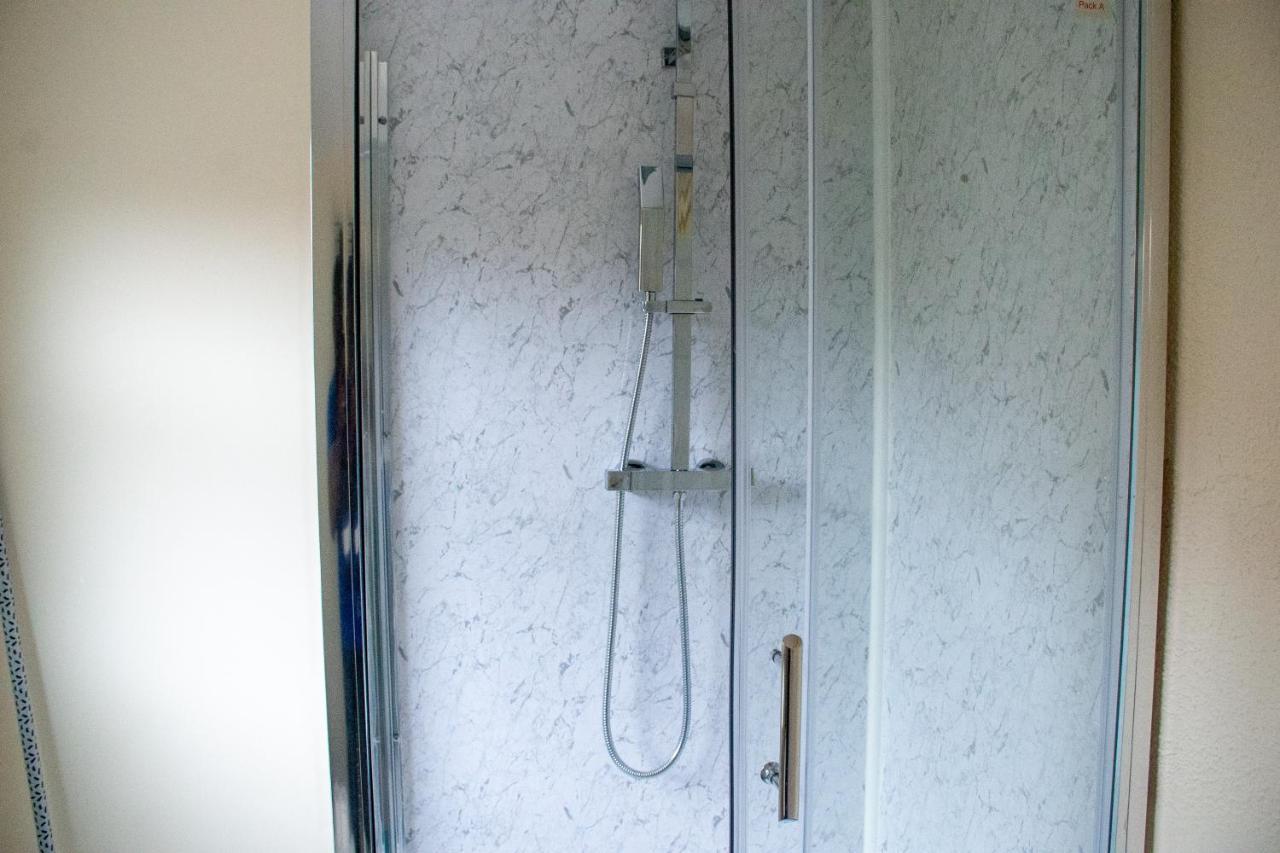 Royale Green View House- Free Parking, Wifi, Perfect For Contractors And Holiday Нортхемптон Экстерьер фото